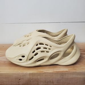 Sand Yeezy inspired foam runner